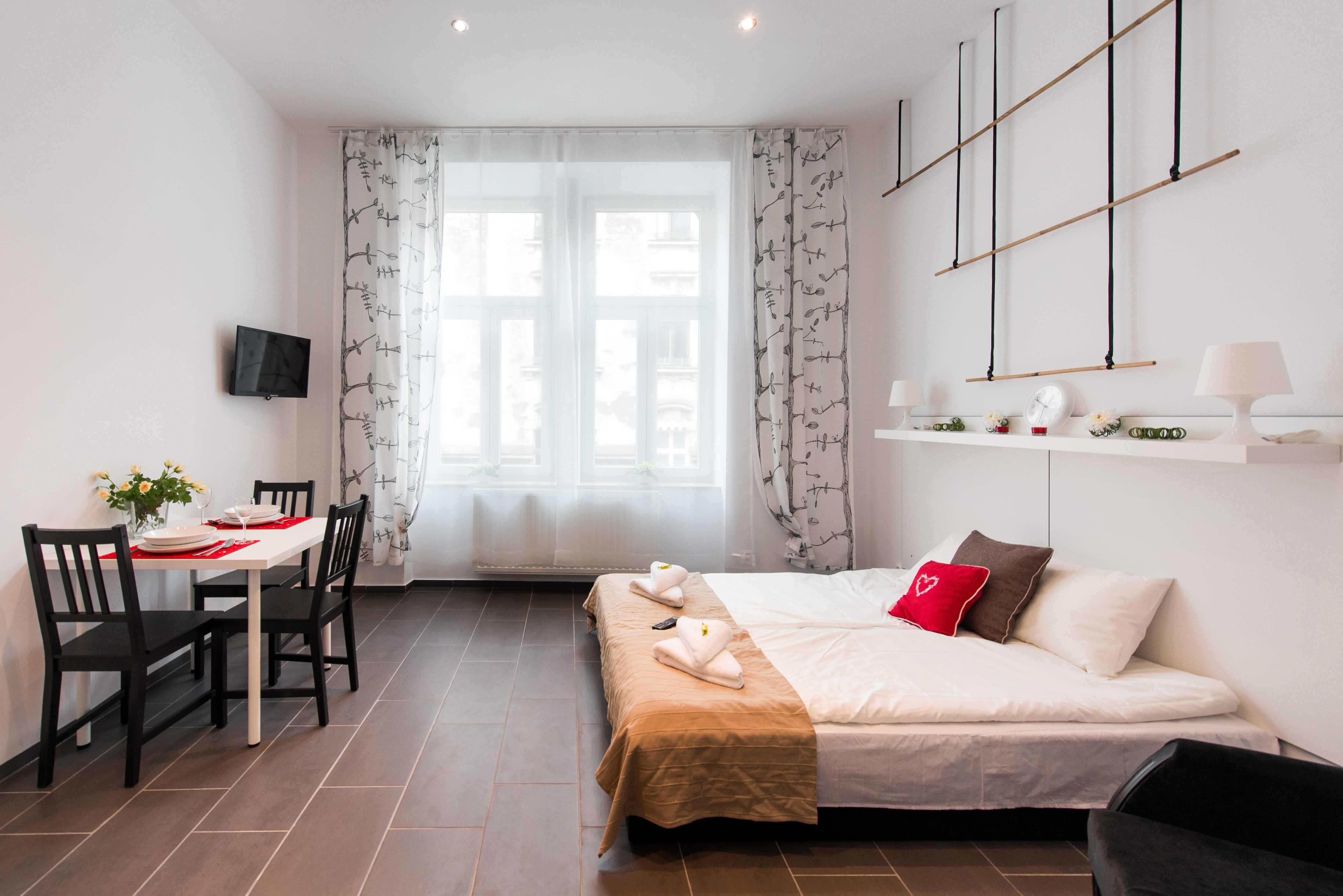 Hotel apartamentowy Happy Tower 3*