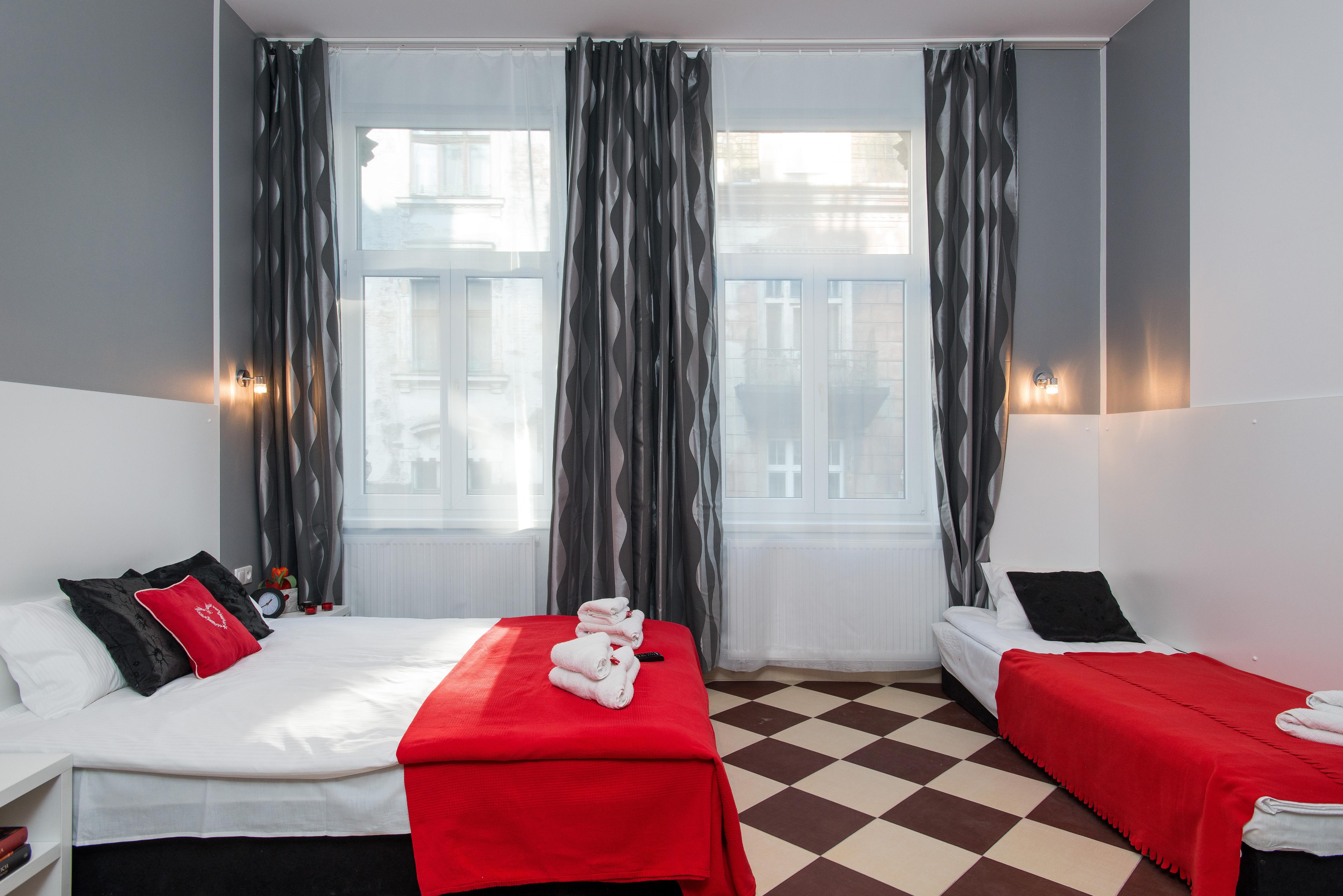 Hotel apartamentowy Happy Tower